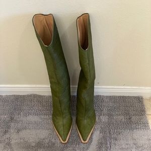 Knee boot calf hair